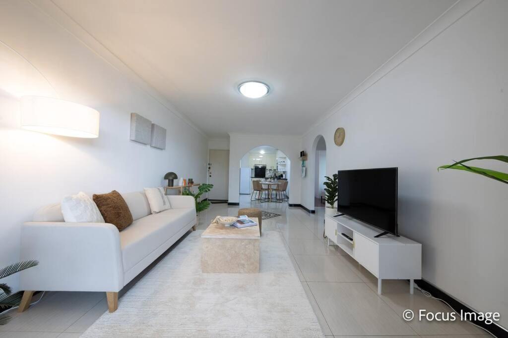 Campsie 2 Bed Spacious Apartment / Nca069 Sydney Bagian luar foto