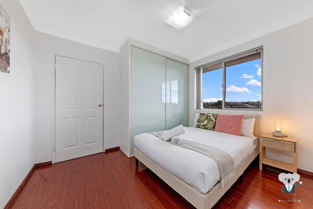 Campsie 2 Bed Spacious Apartment / Nca069 Sydney Bagian luar foto