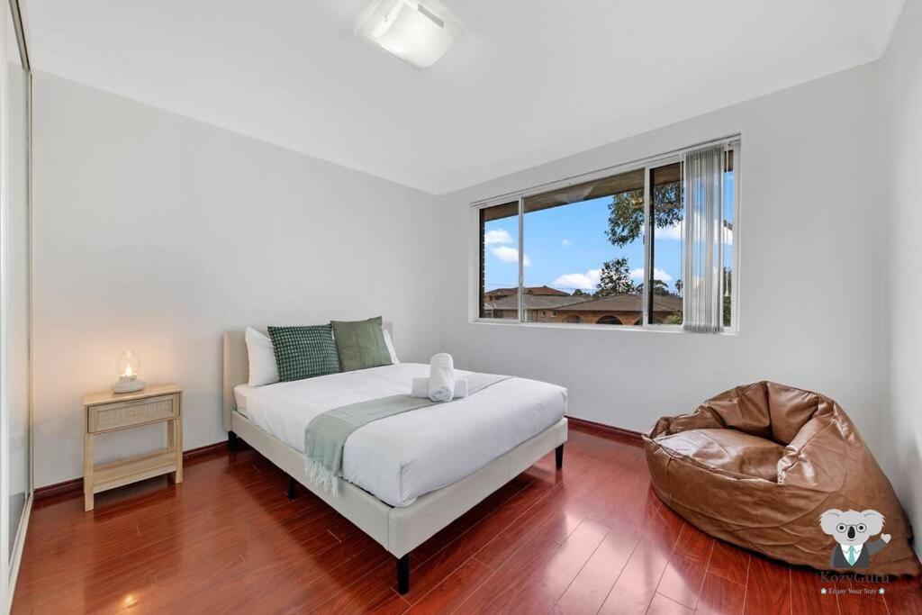 Campsie 2 Bed Spacious Apartment / Nca069 Sydney Bagian luar foto