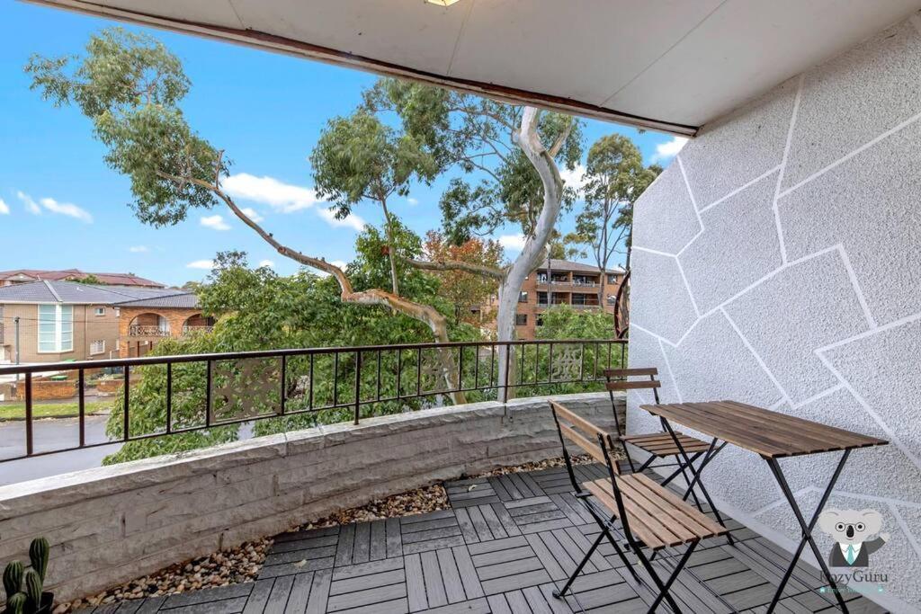 Campsie 2 Bed Spacious Apartment / Nca069 Sydney Bagian luar foto